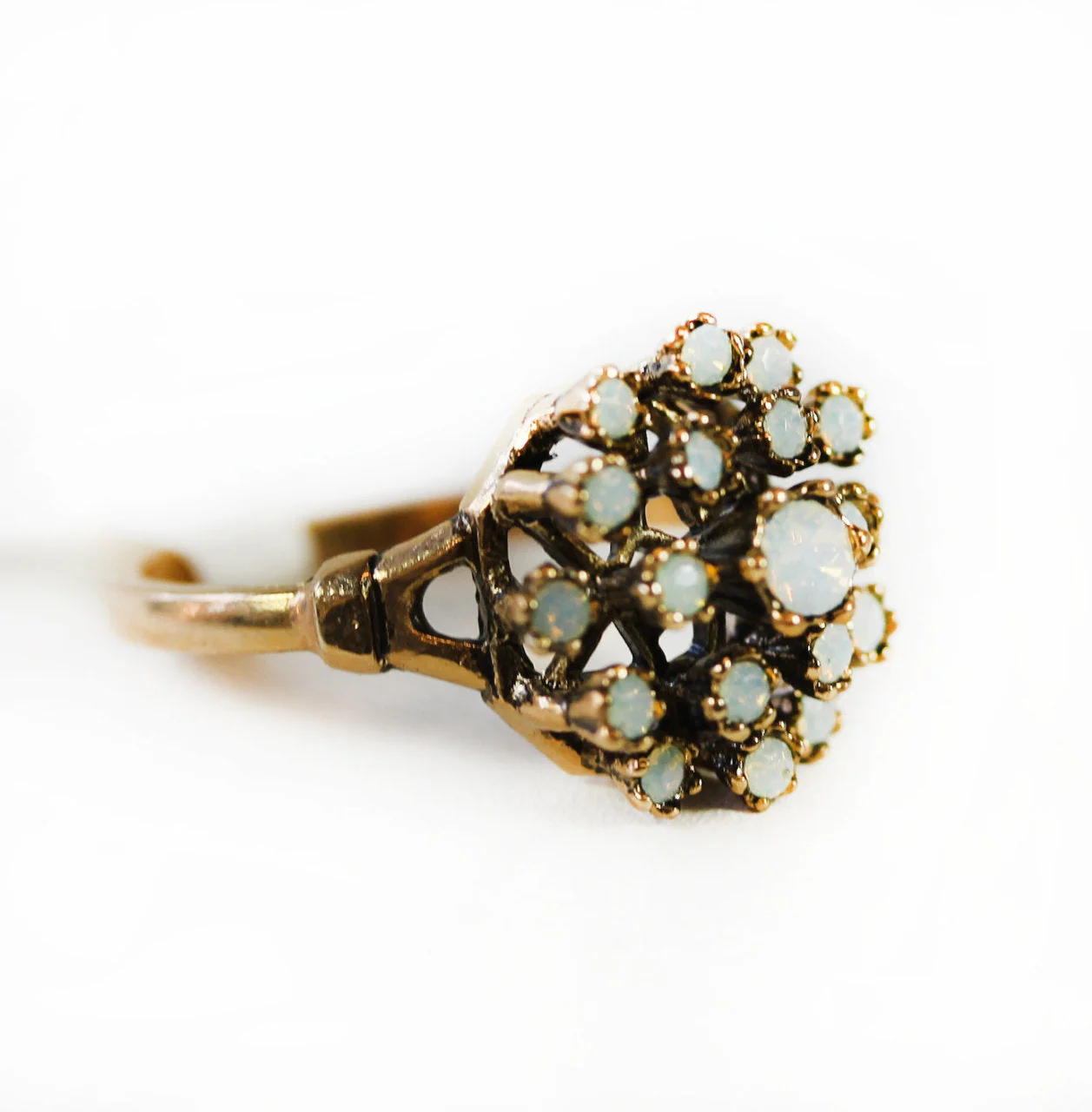 Vintage Clear Austrian Crystal Burst Ring 18k White Gold Electroplated Made in USA by PVD Vintage Jewelry - Image 8
