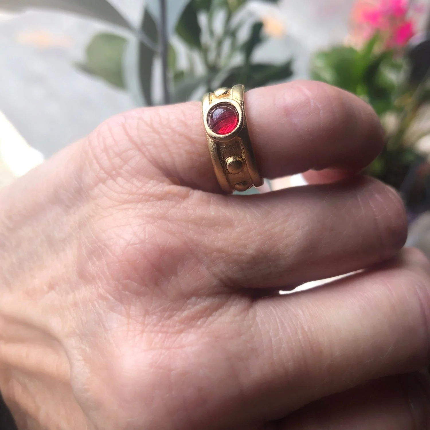 Vintage Ring 1970s Sapphire Cabocon Glass Ring 18k Brushed Gold September Birthstone #R3095 by PVD Vintage Jewelry - Image 16