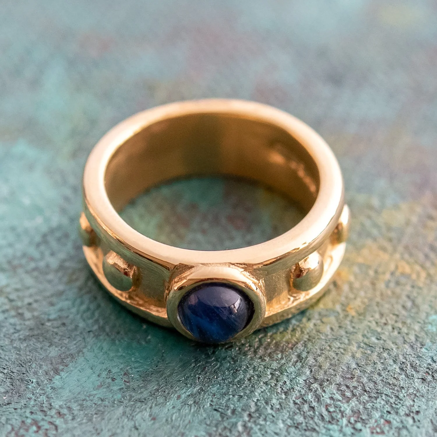 Vintage Ring 1970s Sapphire Cabocon Glass Ring 18k Brushed Gold September Birthstone #R3095 by PVD Vintage Jewelry - Image 22