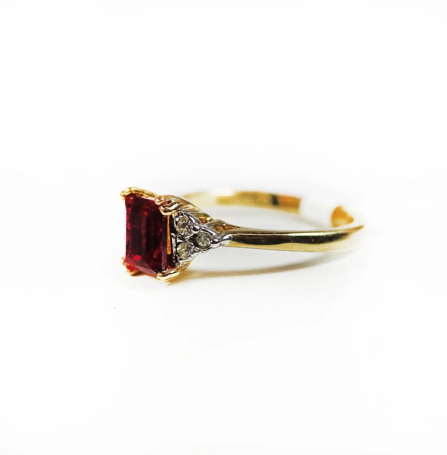 Vintage Ring Clear Austrian Crystals 18k Yellow Gold Electroplated Womens Birthstone Made in USA by PVD Vintage Jewelry - Image 12