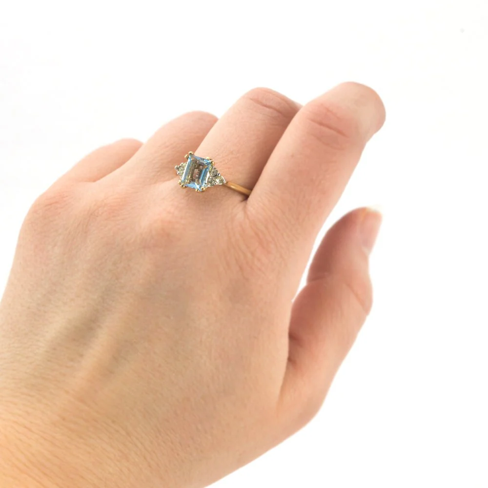 Vintage Ring Clear Austrian Crystals 18k Yellow Gold Electroplated Womens Birthstone Made in USA by PVD Vintage Jewelry - Image 31