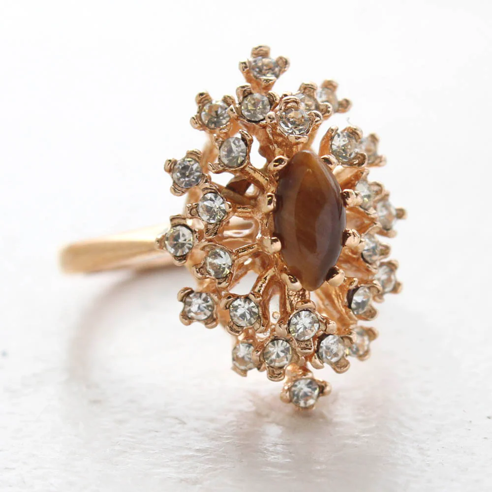 Vintage Ring Genuine Opal with Clear and Ruby Austrian Crystals 18kt Yellow Gold Electroplated by PVD Vintage Jewelry - Image 5