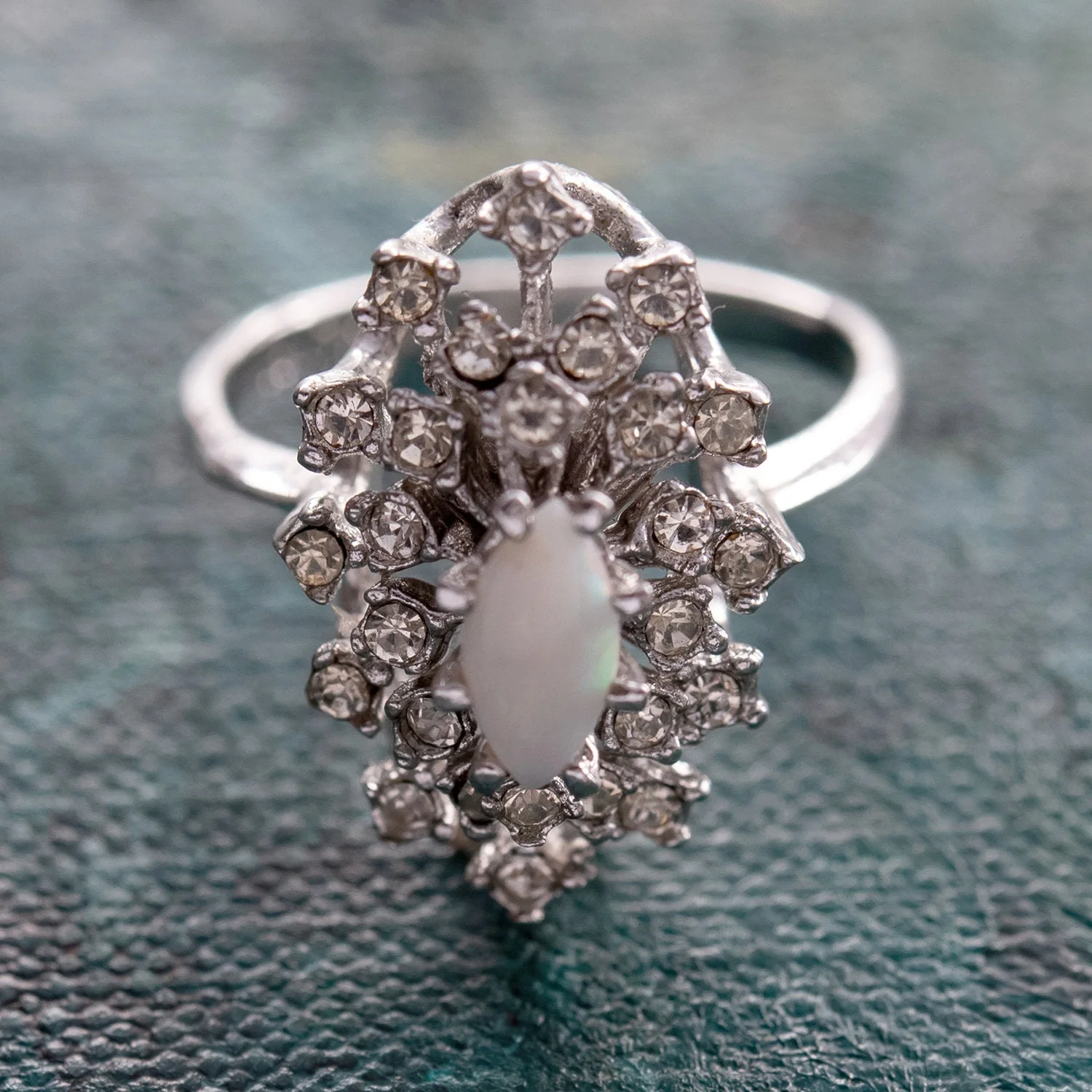 Vintage Ring Genuine Opal with Clear and Ruby Austrian Crystals 18kt Yellow Gold Electroplated by PVD Vintage Jewelry - Image 57