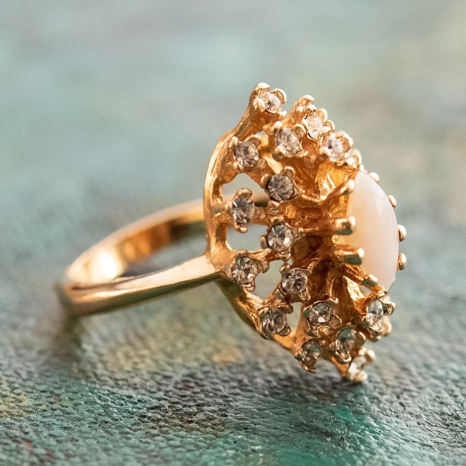 Vintage Ring Genuine Opal with Clear and Ruby Austrian Crystals 18kt Yellow Gold Electroplated by PVD Vintage Jewelry - Image 63