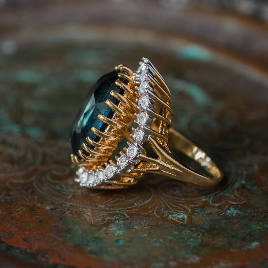 Vintage Women's Statement Crystal Cocktail Ring 18k Gold Electroplated by PVD Vintage Jewelry - Image 12