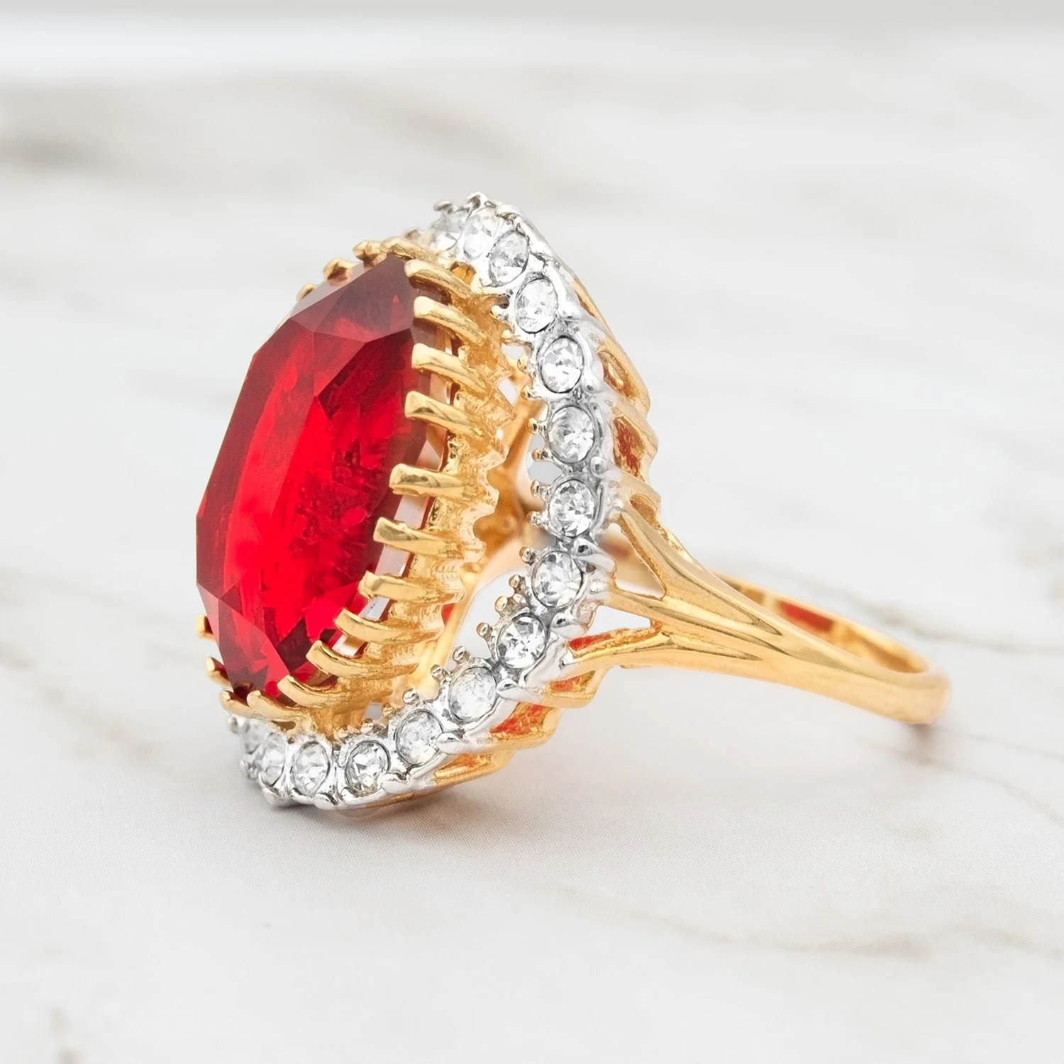 Vintage Women's Statement Crystal Cocktail Ring 18k Gold Electroplated by PVD Vintage Jewelry - Image 5