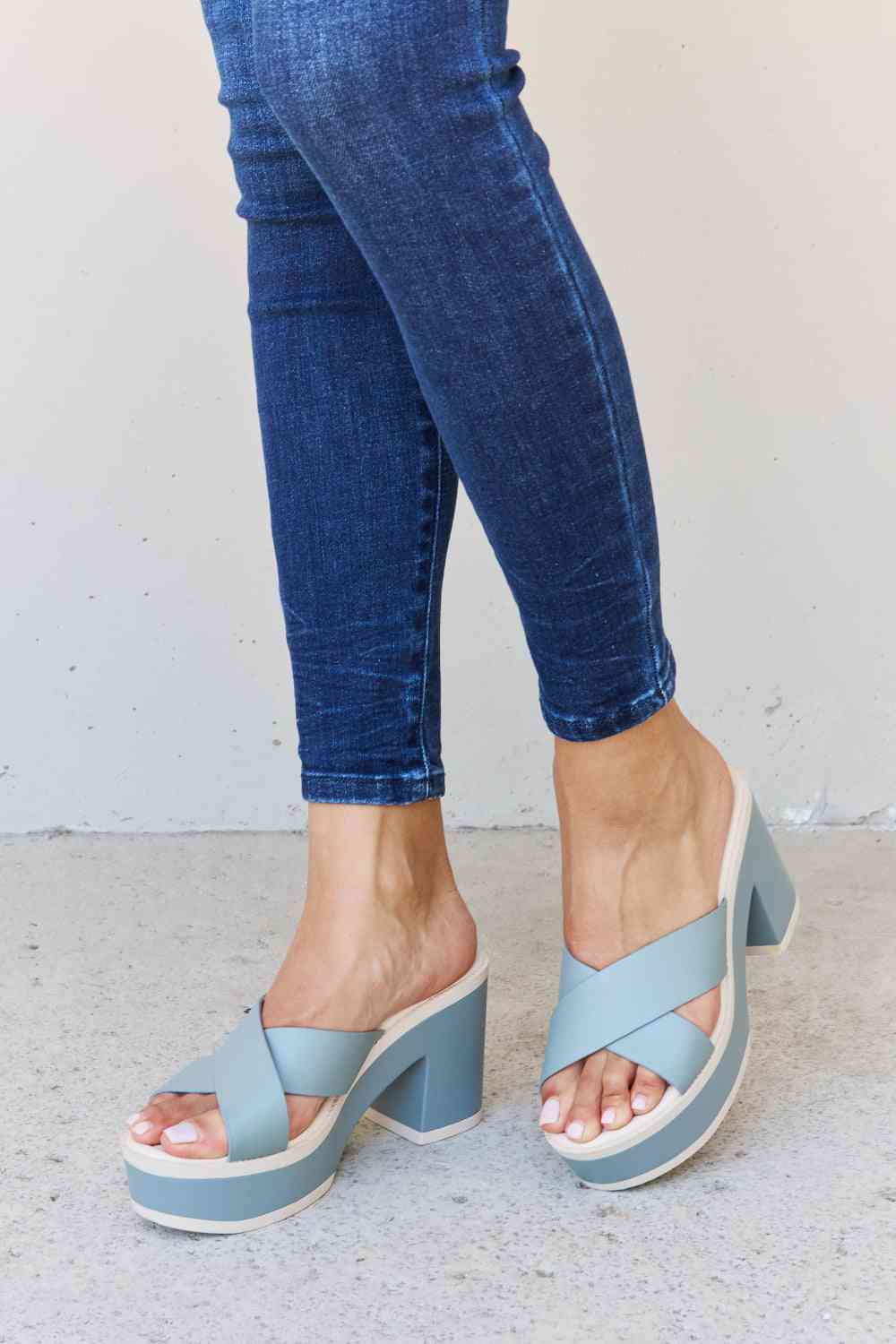 Weeboo Cherish The Moments Contrast Platform Sandals in Misty Blue - Image 3