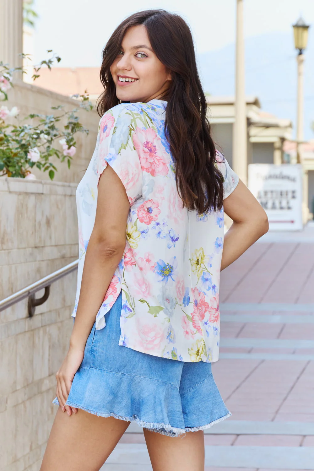 White Birch One And Only Full Size Short Sleeve Floral Print Top - Image 9