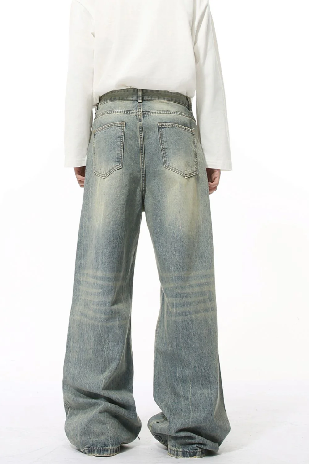 Wide Leg Jeans with Pockets - Image 3