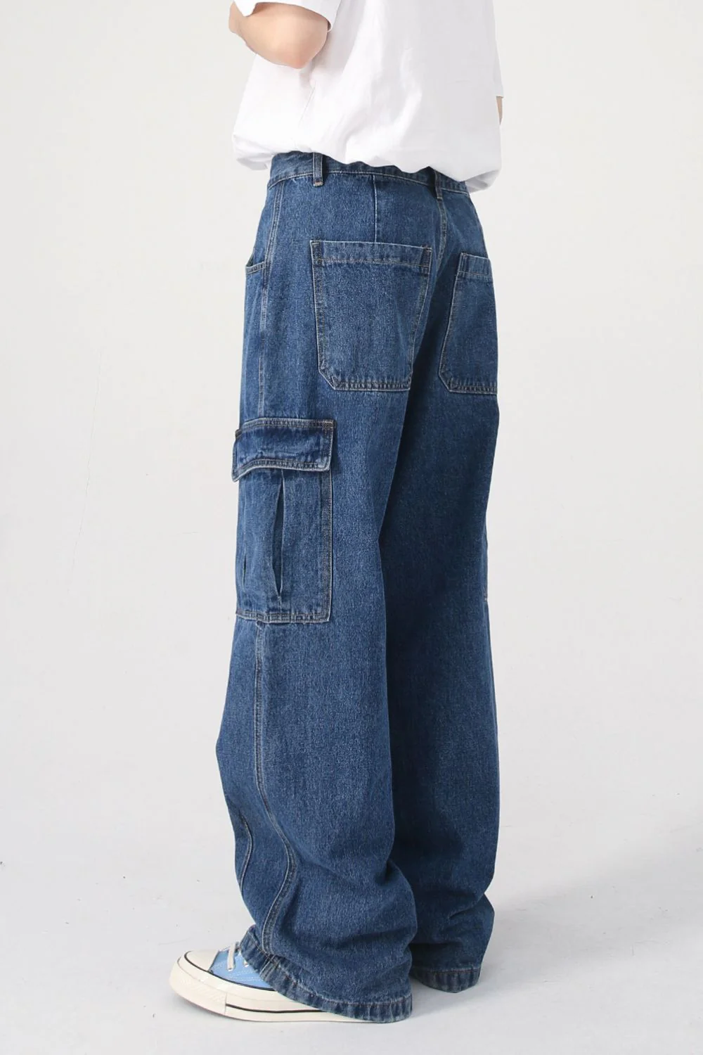 Wide Leg Jeans with Pockets - Image 2