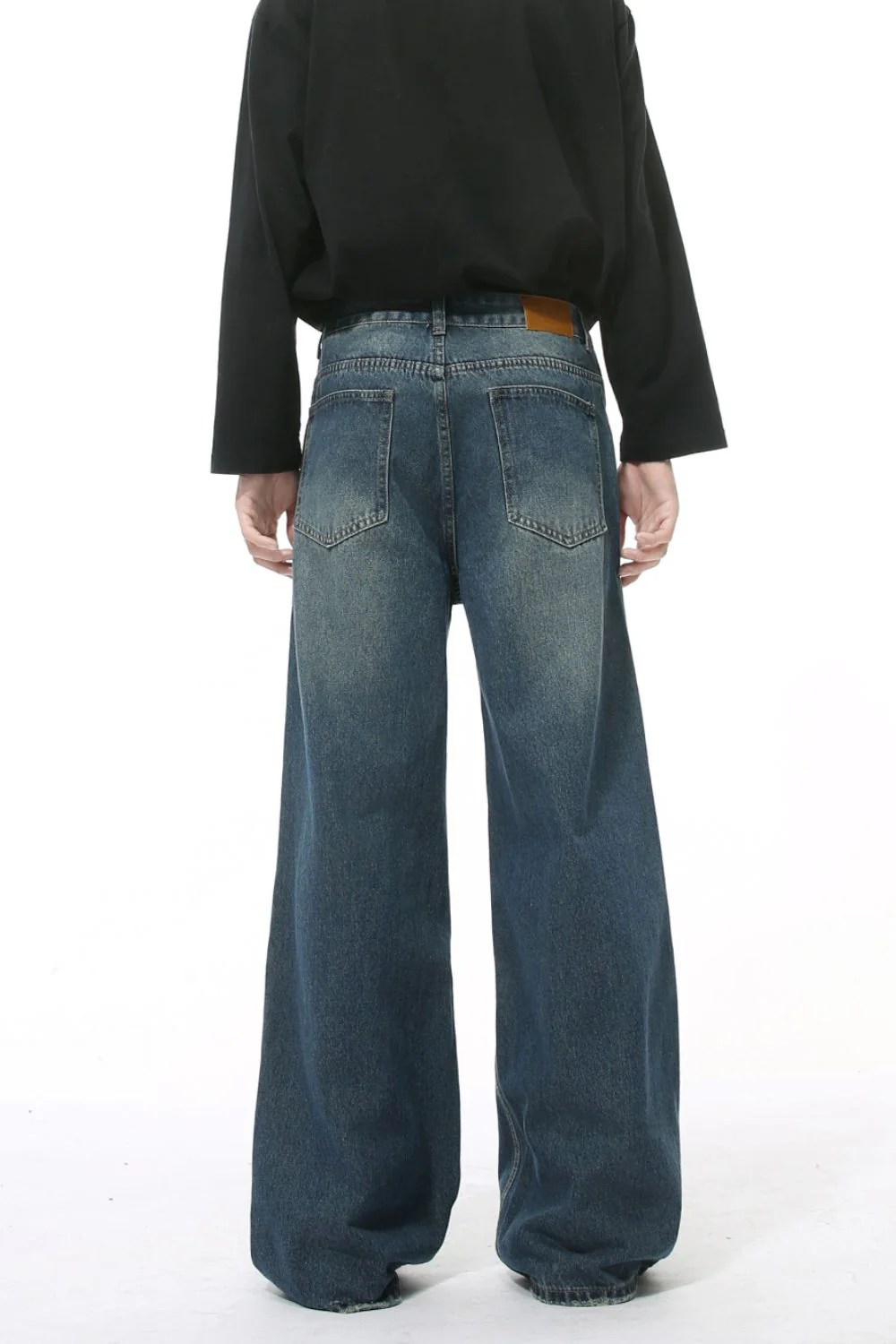 Wide Leg Pocketed Jeans - Image 2