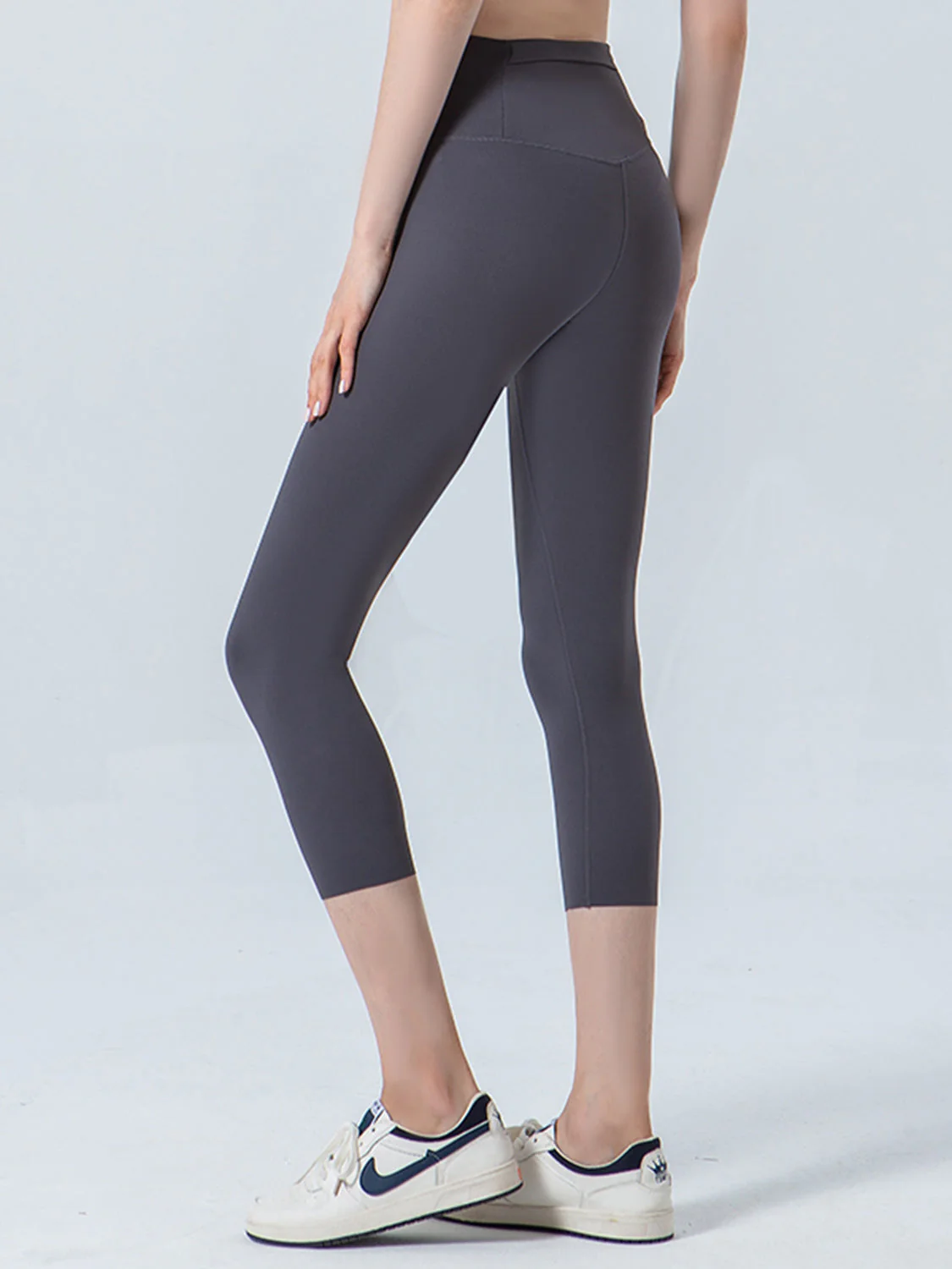 Wide Waistband Cropped Sports Leggings - Image 17