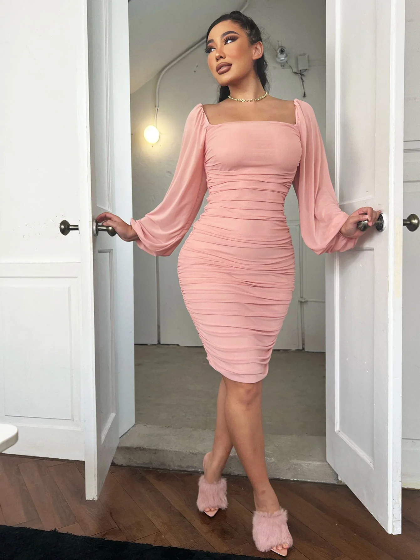 Zip-Back Ruched Bodycon Dress - Image 12