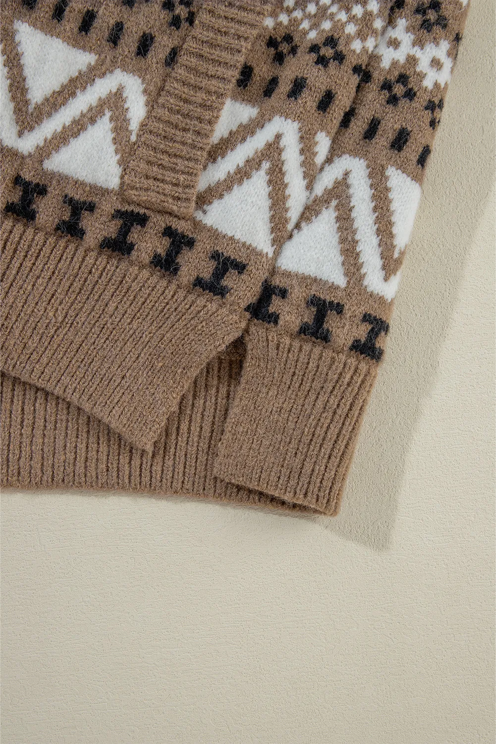 Zip Up Long Sleeve Geometric Cardigan - Image 6